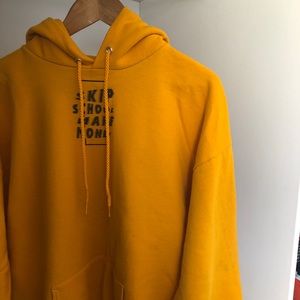 Skip school make money/good condition// never worn